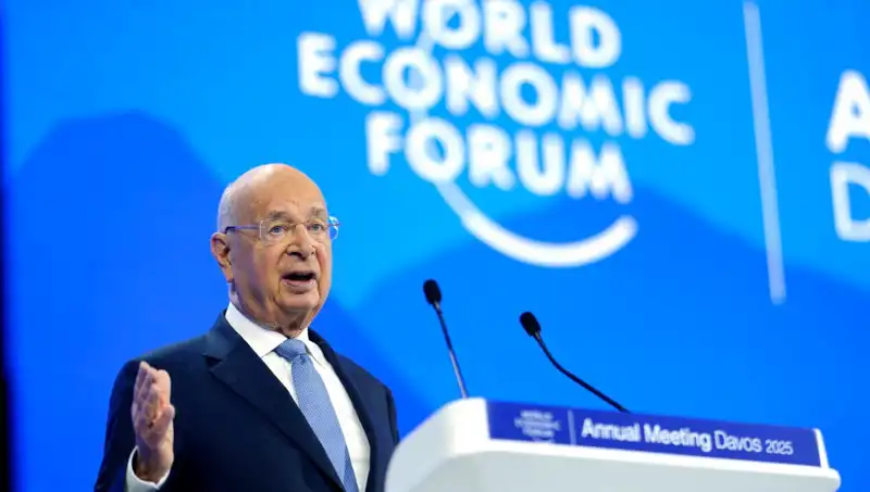 Davos’un Kurucusu Klaus Schwab Görevinden İstifa Etti: Küresel Ekonomide Ne Değişecek?