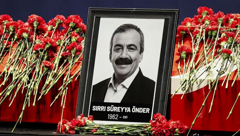 Meclis’te Sırrı Süreyya Önder Anması: Anılar, Duygular ve Hatıralar Yeniden Canlandı