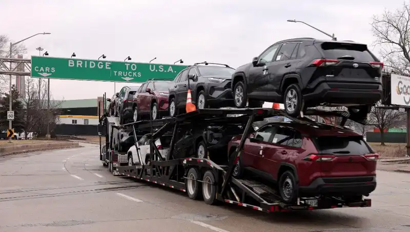 Toyota'dan ABD Pazarına Özel Hibrit Model Çıkışı: Geleceğe Yön Vermek