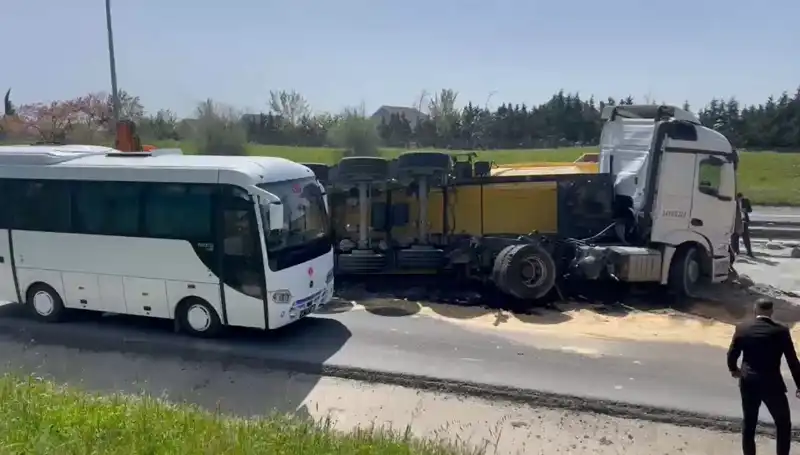 Büyükçekmece TEM Otoyolu'nda Kaza: 3 Saat Süren Trafik Karmaşası