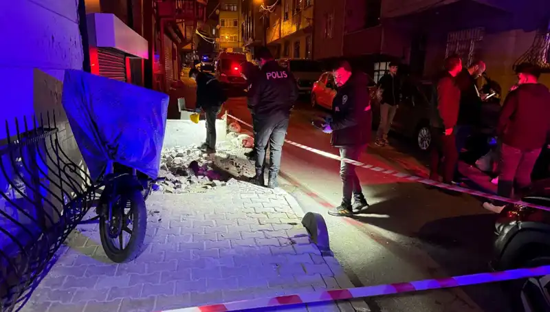 Küçükçekmece'de Plakasız Motosikletle Gerçekleşen Saldırı, Şehirde Panik Yarattı