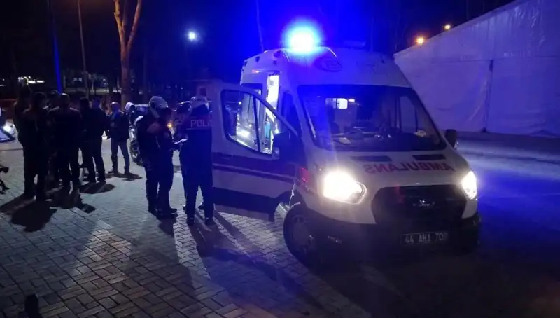 Parkta Silahlı Kavga: İki Grup Arasında Dehşet Dolu Anlar Yaşandı