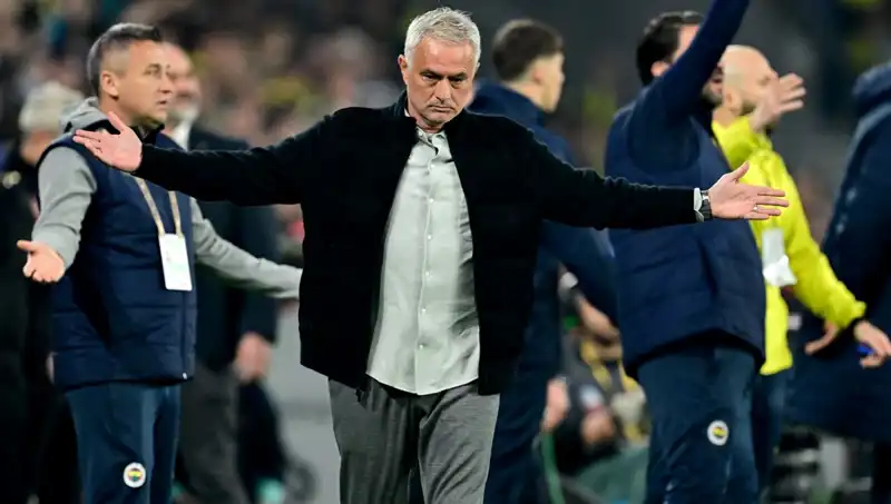 Mourinho’nun Yöntemleri: Futbol Dünyasında Geçerliliğini Yitiren Bir Yaklaşım mı?