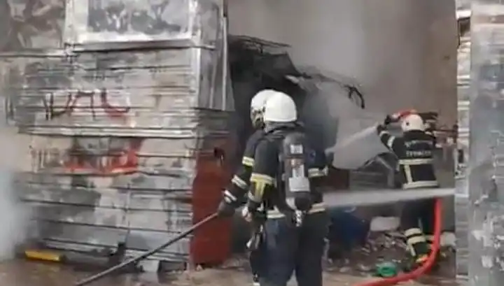 Şanlıurfa'da Hurda Deposunda Çıkan Yangın, Flaş Gelişmelere Neden Oldu